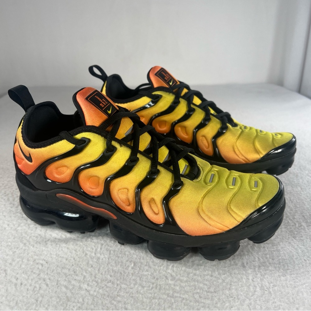 Nike Air Vapormax Plus Black Orange Crimson Shoes 924453-006 Men’s Size 8.5